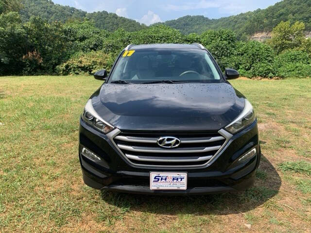 Used 2017 Hyundai Tucson SE with VIN KM8J3CA42HU481285 for sale in Hazard, KY