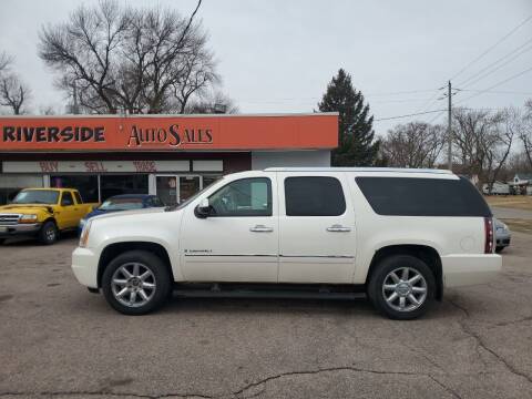 2009 GMC Yukon XL for sale at RIVERSIDE AUTO SALES in Sioux City IA