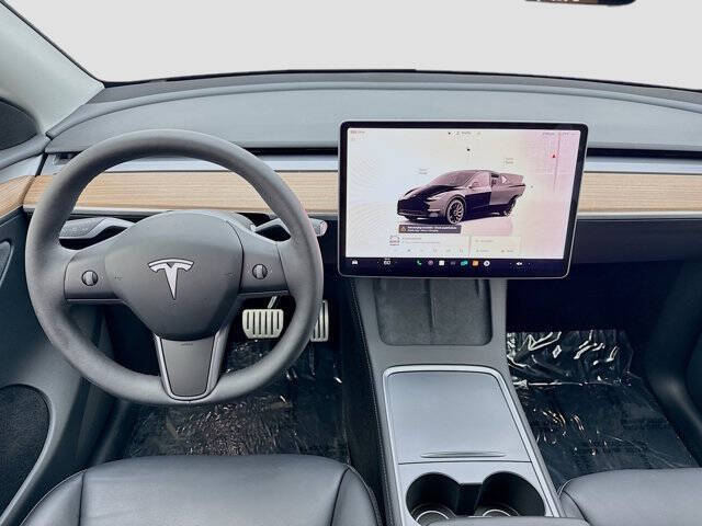 2025 Tesla Model Y Performance