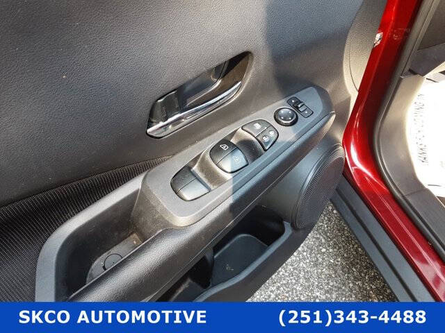 2022 Nissan Kicks SV