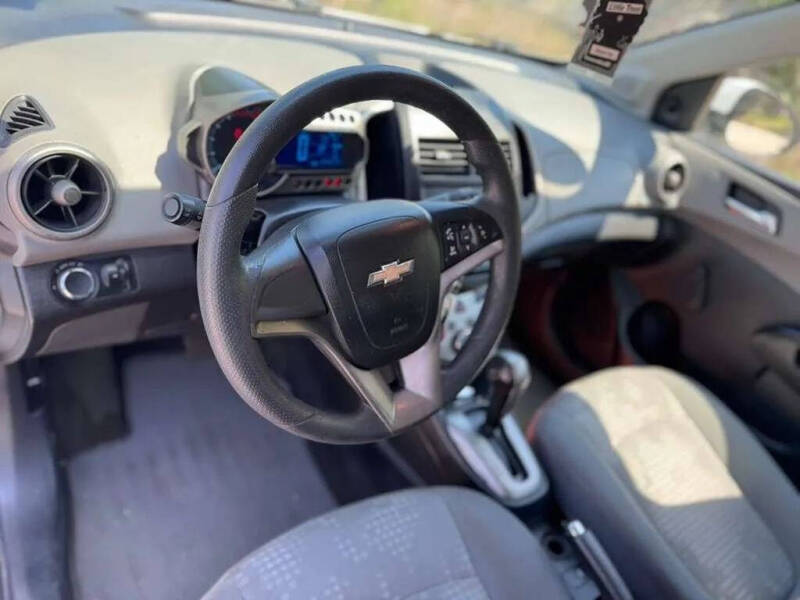 2014 Chevrolet Sonic LS Auto