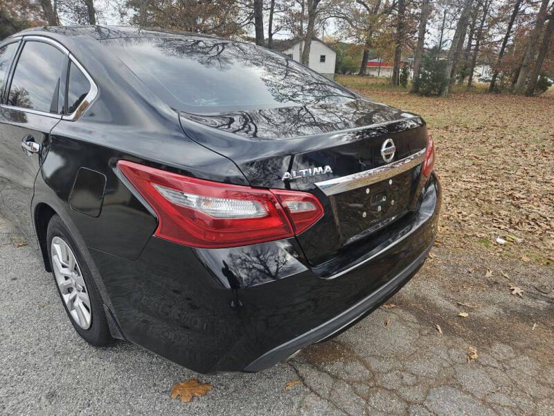 2018 Nissan Altima S photo 4