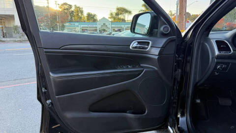 2019 Jeep Grand Cherokee Altitude