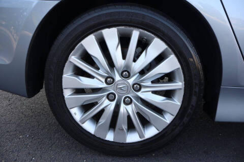 2011 Acura RL