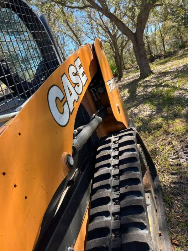 2018 Case IH  TR270 COMPACT TRACT LOADER