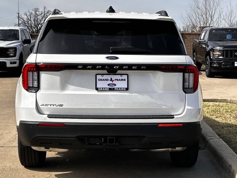 2026 Ford Explorer Active