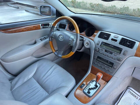2005 Lexus ES 330