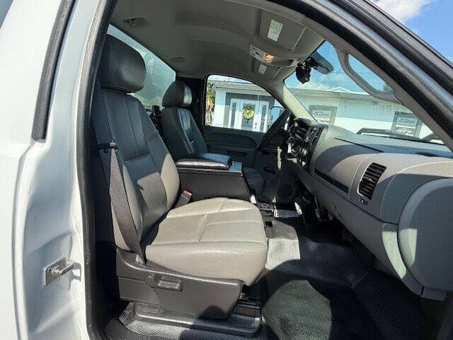 2012 Chevrolet Silverado 3500HD CC