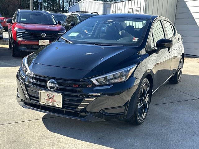 2025 Nissan Versa SR