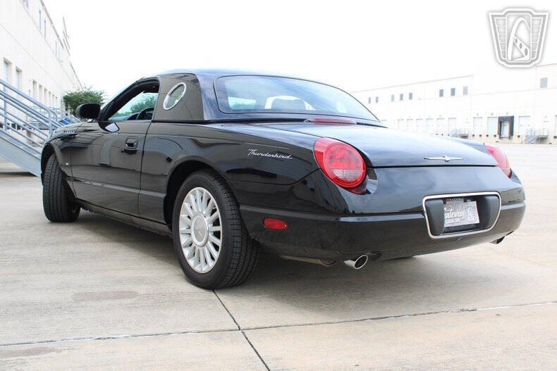 2004 Ford Thunderbird Deluxe