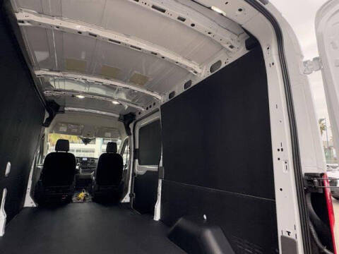 2025 Ford Transit 250