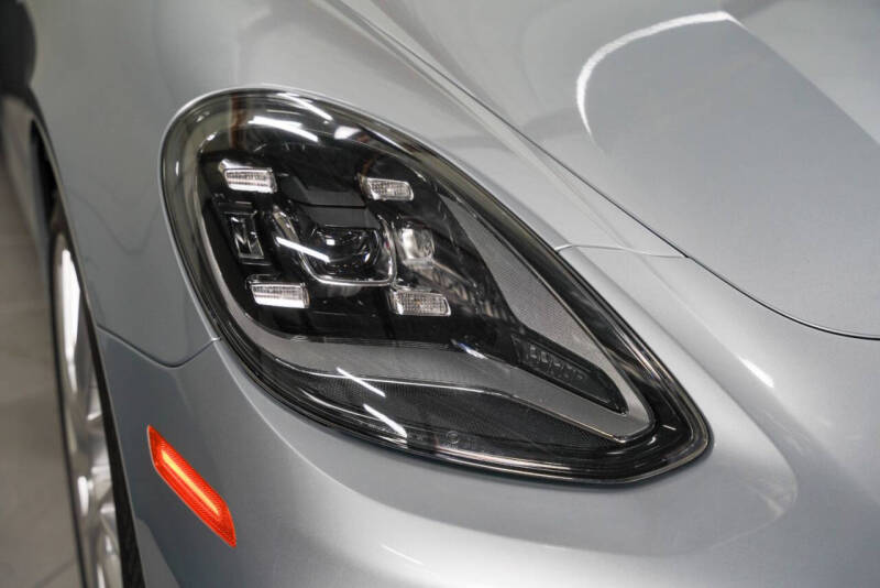 2022 Porsche Panamera Platinum Edition