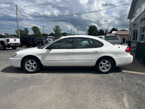 2004 Ford Taurus SE