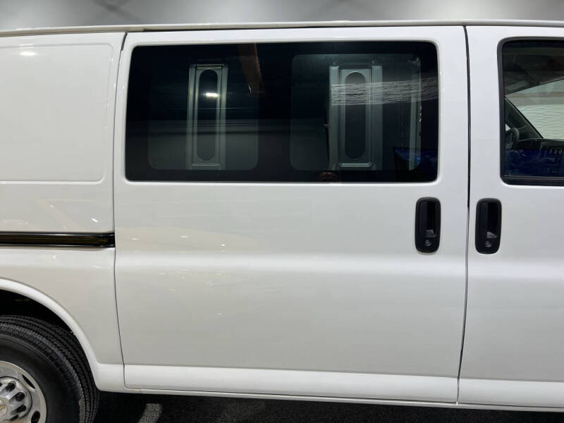 2024 Chevrolet Express 2500