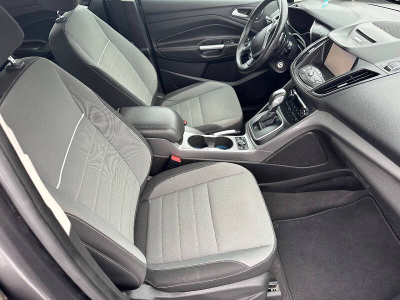 2013 Ford C-MAX Hybrid SE