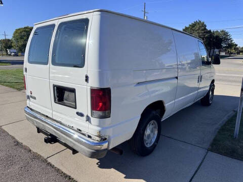 2002 Ford E-Series E-250