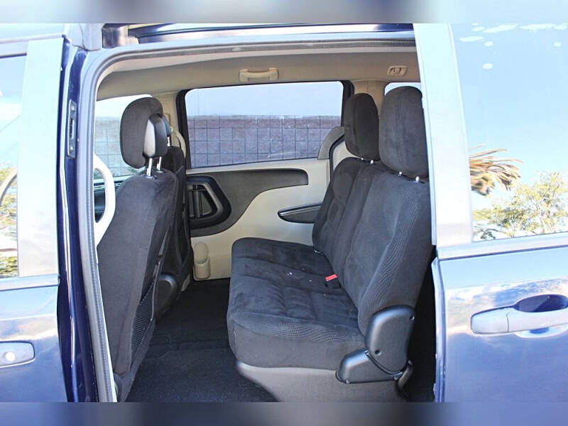 2016 Dodge Grand Caravan American Value Package