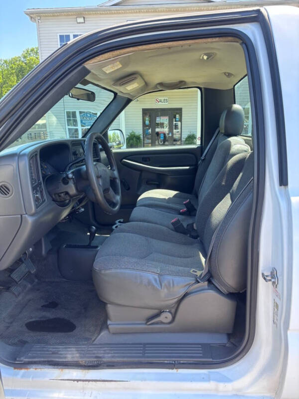2004 GMC Sierra 2500HD Work Truck