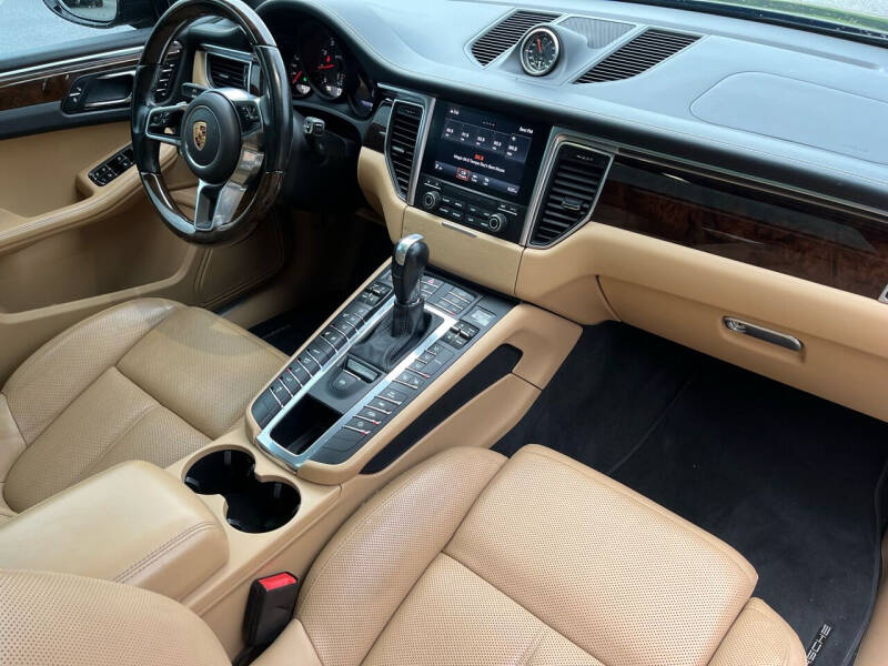 2018 Porsche Macan GTS