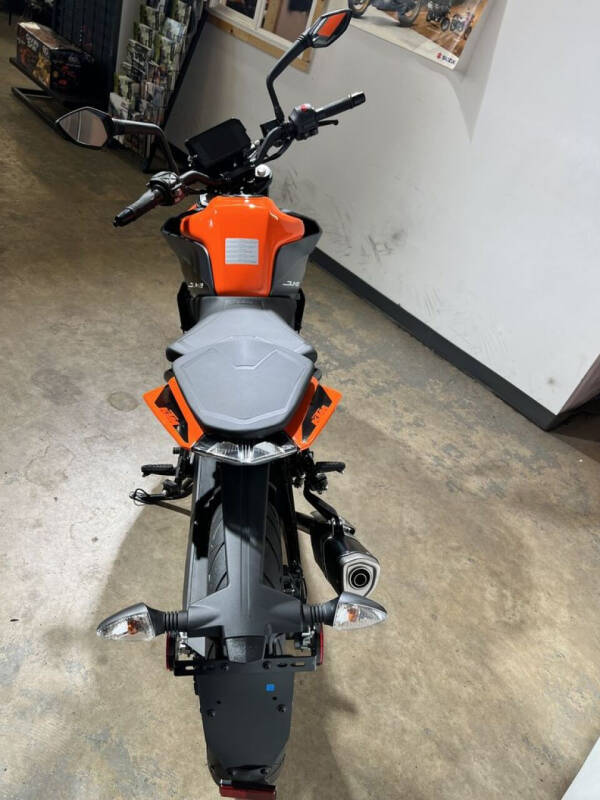 2023 KTM 390 Duke