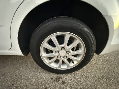 2018 Chevrolet Sonic LT Auto