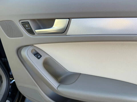 2012 Audi A4 2.0T quattro Premium