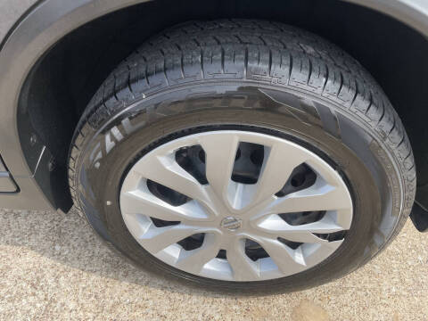 2015 Nissan Rogue S