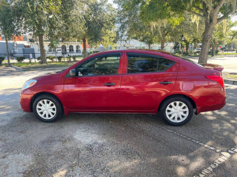 2014 Nissan Versa 1.6 S Plus