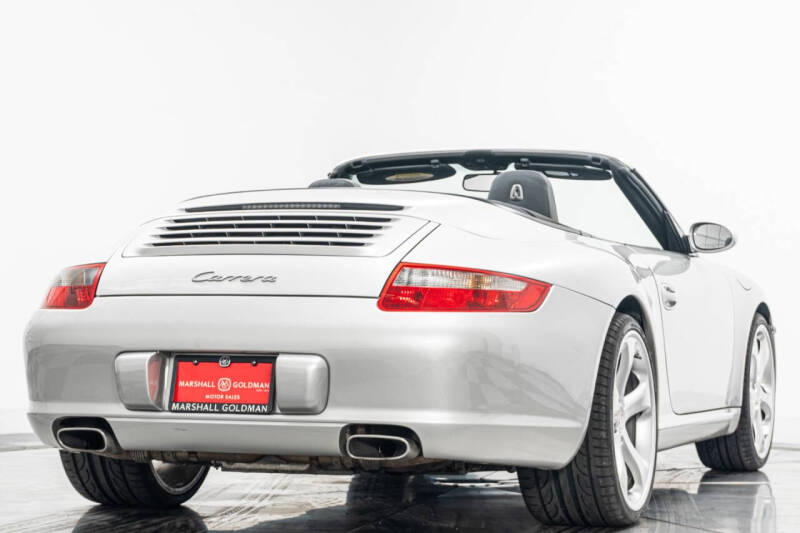 2005 Porsche 911 Carrera
