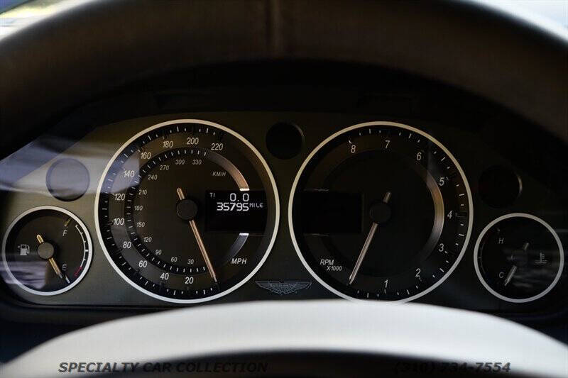 2011 Aston Martin V12 Vantage