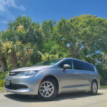 2017 Chrysler Pacifica LX