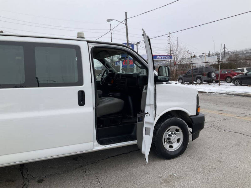 2017 Chevrolet Express 2500