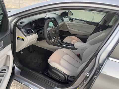 2017 Hyundai Sonata Hybrid SE