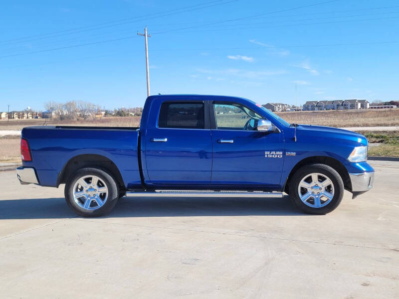 2017 RAM Ram 1500 Pickup null photo 3