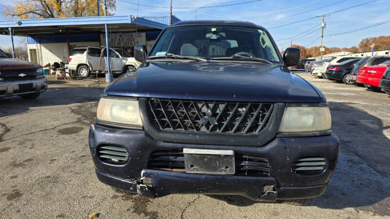2003 Mitsubishi Montero Sport ES