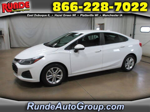 2019 Chevrolet Cruze for sale at Runde PreDriven in Hazel Green WI