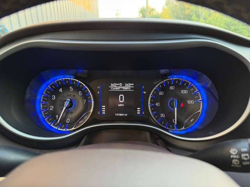 2020 Chrysler Pacifica Touring