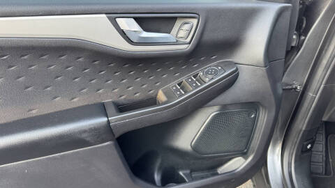 2020 Ford Escape Hybrid SE Sport