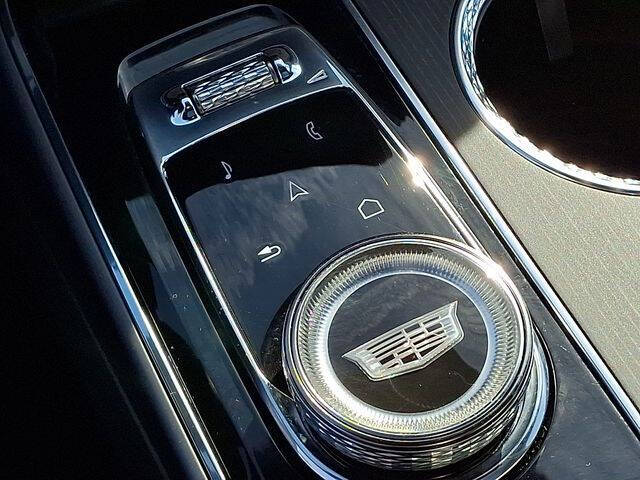 2024 Cadillac LYRIQ Luxury 1