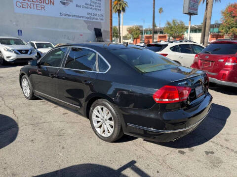 2012 Volkswagen Passat SEL Premium PZEV