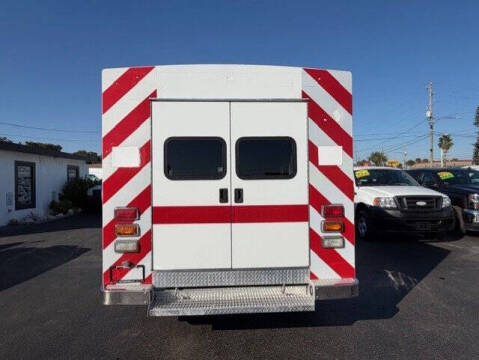 2003 Ford E-Series E-450 SD