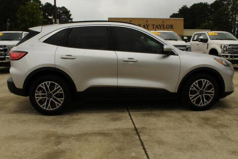 2020 Ford Escape SEL