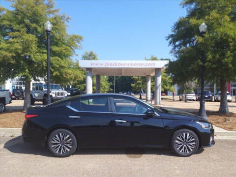 2023 Nissan Altima for sale at BLACKBURN MOTOR CO in Vicksburg MS