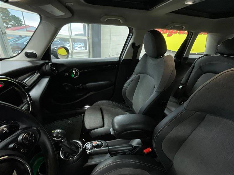 2016 MINI Hardtop 4 Door Cooper