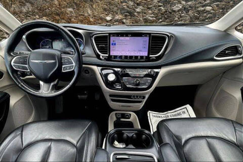 2021 Chrysler Pacifica Hybrid Touring L