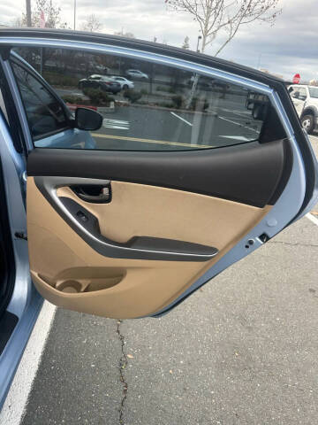 2013 Hyundai Elantra