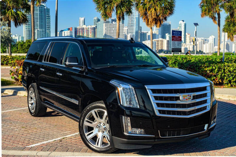 2015 Cadillac Escalade ESV Premium's photo