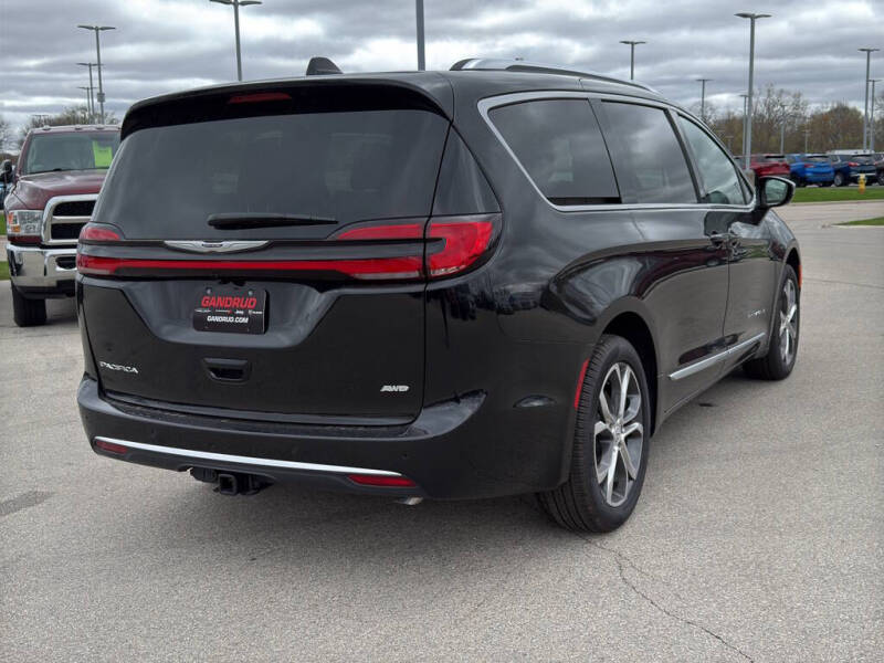 2026 Chrysler Pacifica Pinnacle