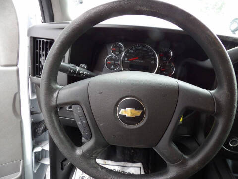 2023 Chevrolet Express 2500