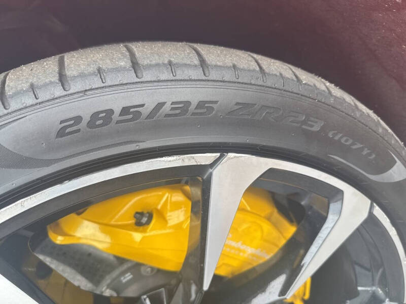 2019 Lamborghini Urus